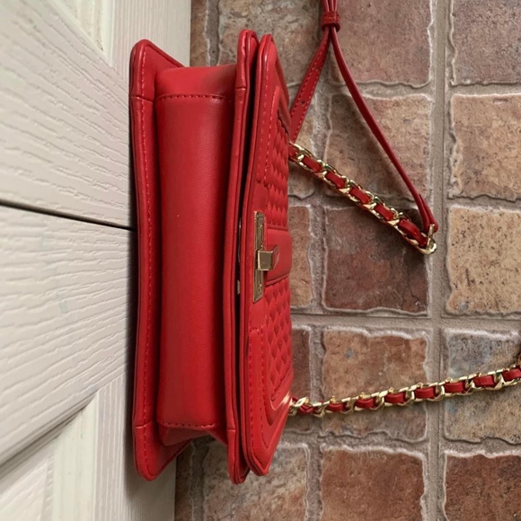 Guess Booties & Bag Set - Picture 11 of 16